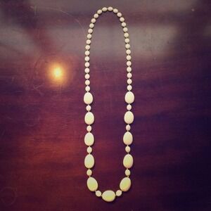 OLD NAVY Cream Beaded Necklace